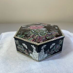 Korean Najeon Chilgi Black Lacquer Hexagon Mother of Pearl Inlay New in Box